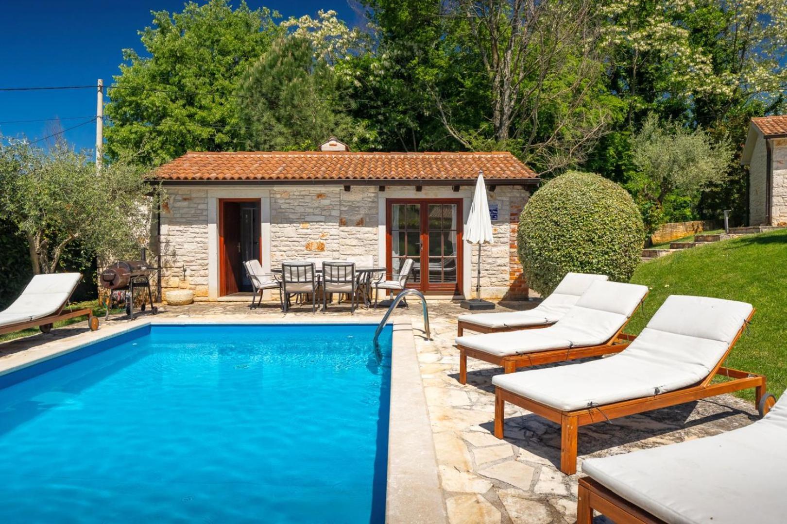 Rustic Villa Cehici With Pool In Sveti Lovrec Jehnici Eksteriør bilde